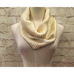 CACHE Ivory & Gold Metallic Knit Acrylic Pullover Infinity Scarf